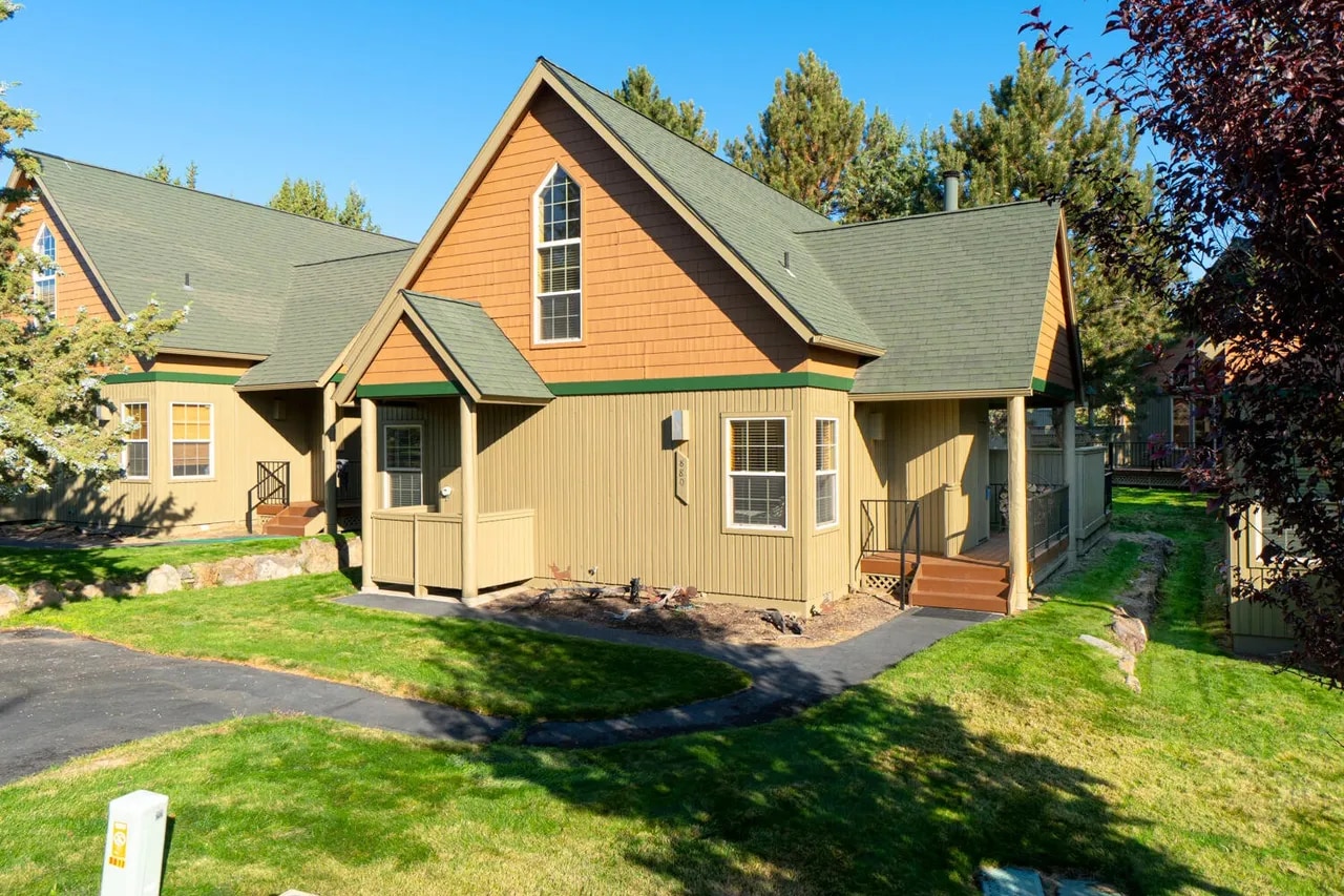 Photo - 8801 Cliff Swallow Dr