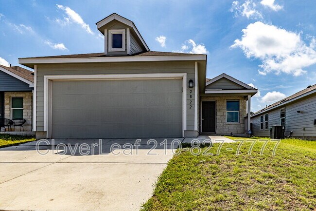 Photo - 2822 Millikan Dr
