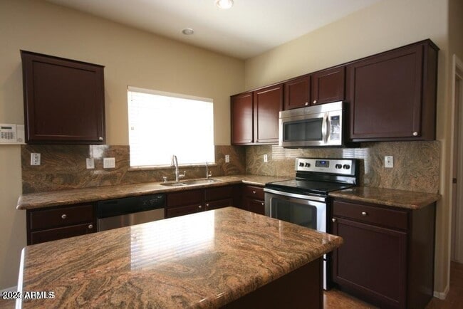 Photo - 40435 N Acadia Ct