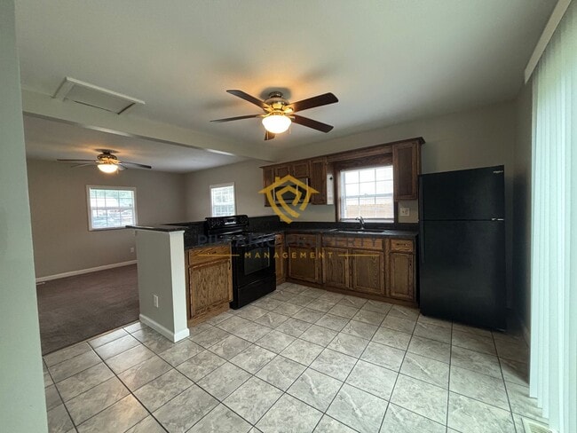 Photo - Charming 2-Bedroom Home with Spacious Yard Near Garfield Park, Available NOW!