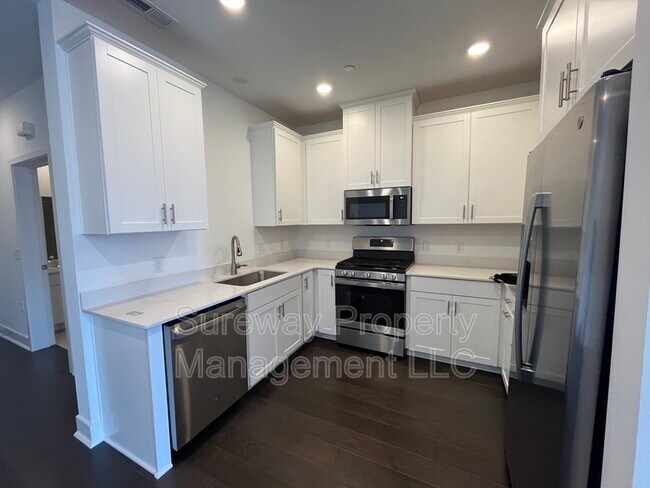 Photo - 257 Aaron Truehart Way