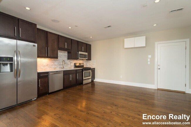 Photo - 339 D St Unidad 11