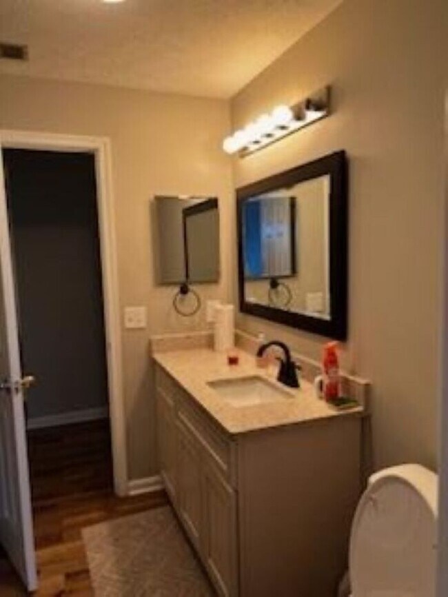 ROOM FOR RENT Townhome Townhome Rental in Reisterstown MD