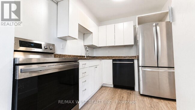 Photo - 23 Main St Unit 406