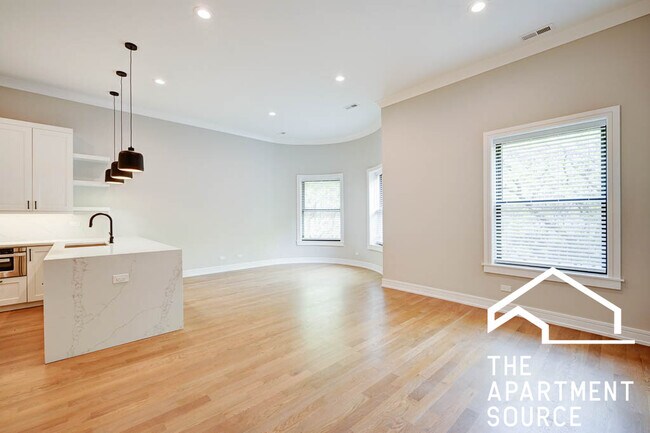 Photo - 2240 N Kenmore Ave Unidad 2N