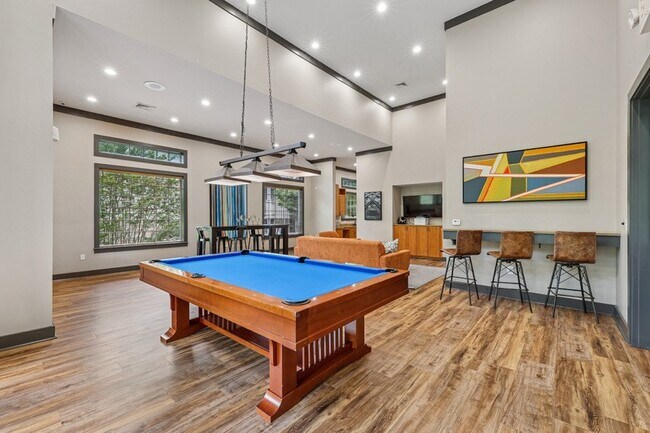 Photo - Anderson at Clairmont