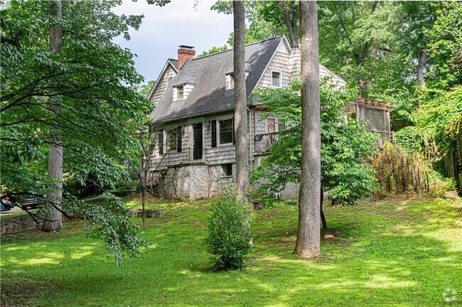 Building Photo - 1171 Goodwin Rd NE Rental