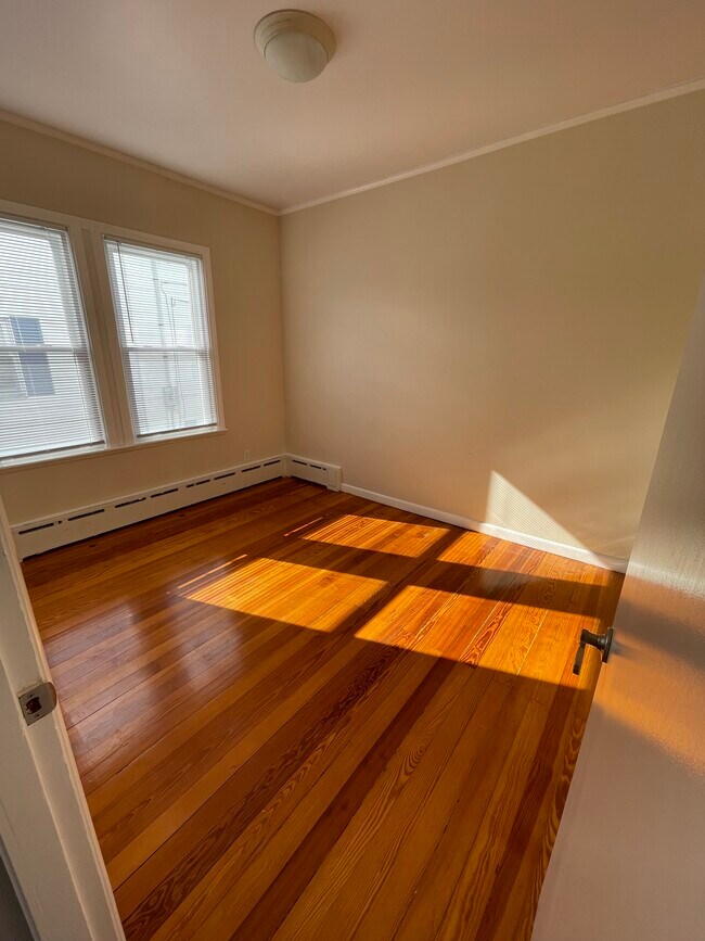 Photo - 24 Sharp St Unit 1st