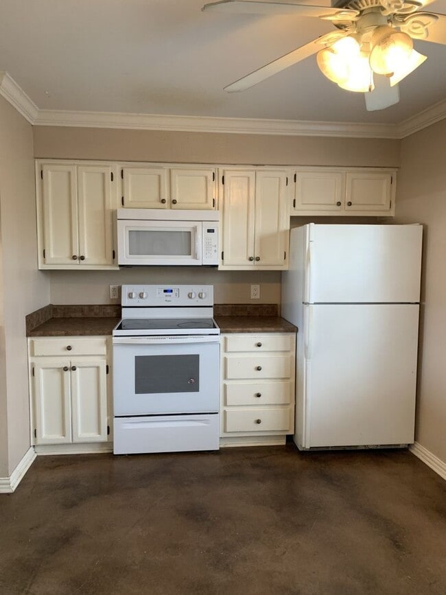 Photo - 716 W Mulberry St Unit 716 W. Mulberry  14