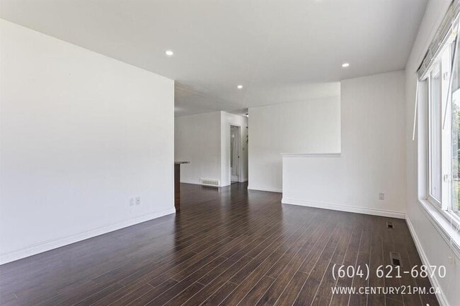 Photo - 10245 Wedgewood Dr