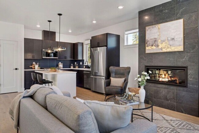 Photo - Gorgeous BRAND NEW 3-Bdr/2.5-bath with Loft in beautiful Sunset Meadows! -Sisters, Oregon