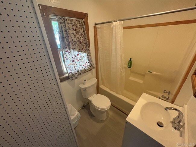 Photo - 1 Royal Acres Dr Unit 6