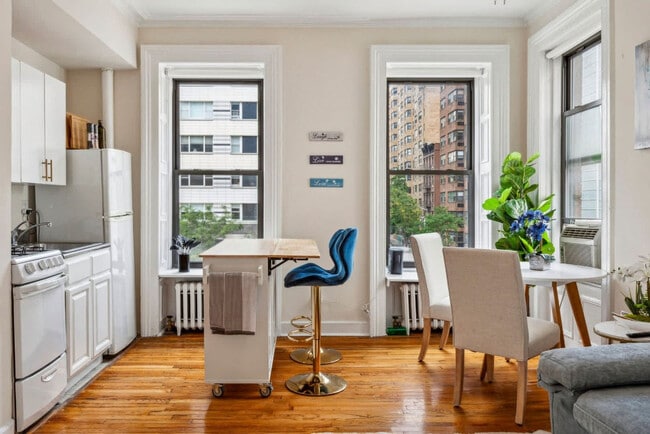 Photo - 1310 2nd Ave Unit ID1224957P