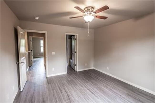 Photo - 54th Street Unit B