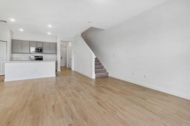 Photo - 4159 Lagoon Shore Dr