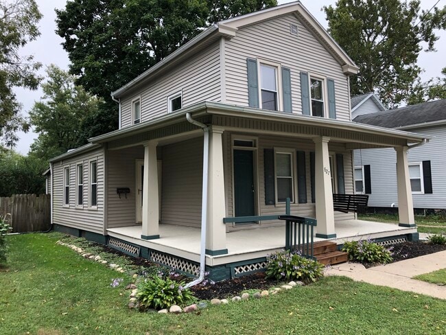Photo - 827 S 1st St