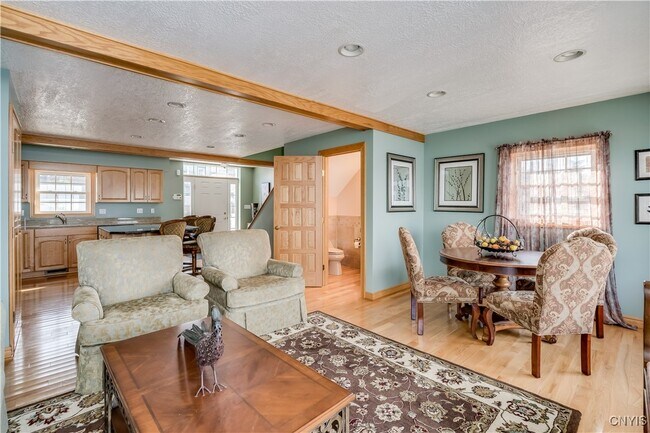 Photo - 207 General Smith Dr