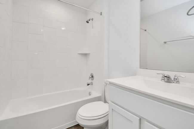 Photo - 1123 Briscoe Ct