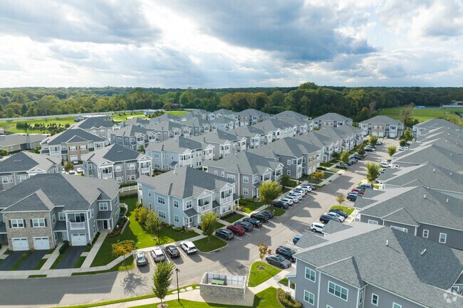 Photo - The Seasons at Elwood