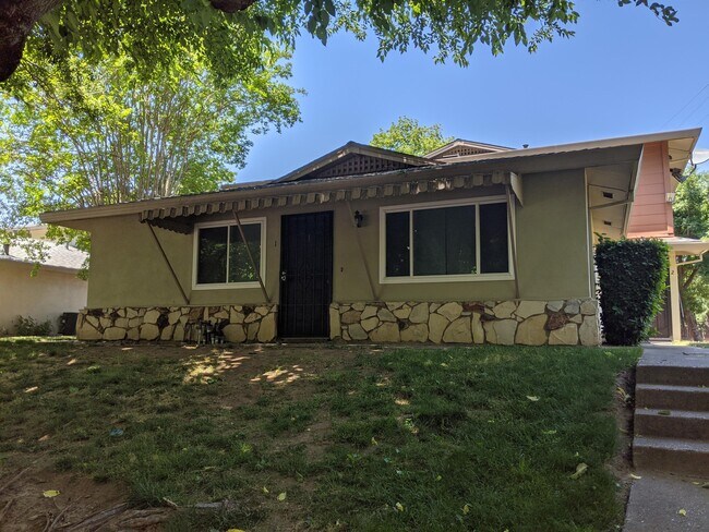 Photo - 2024 Benita Dr Townhome