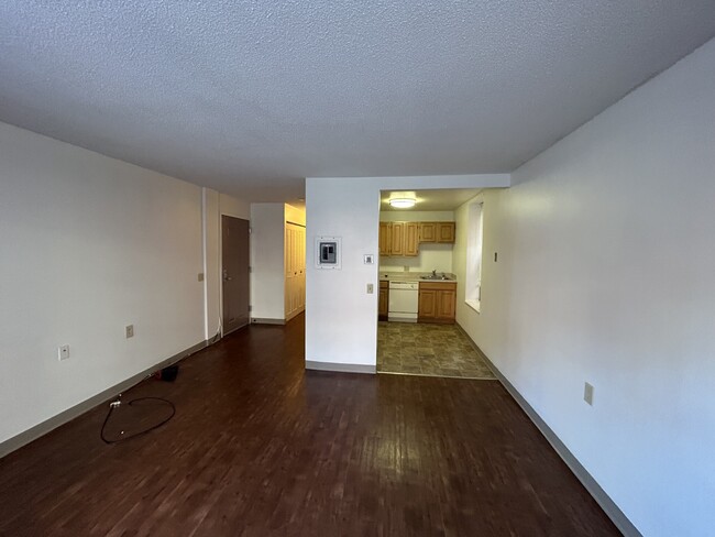 Photo - 79 Westland Ave Unidad 106