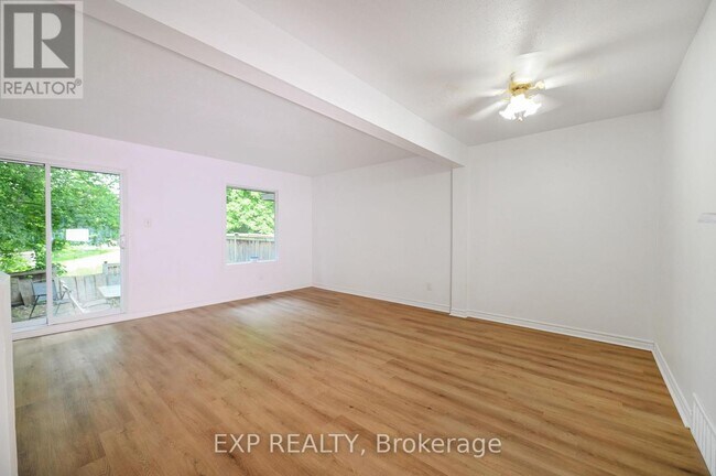 Photo - 2697 Pimlico Crescent