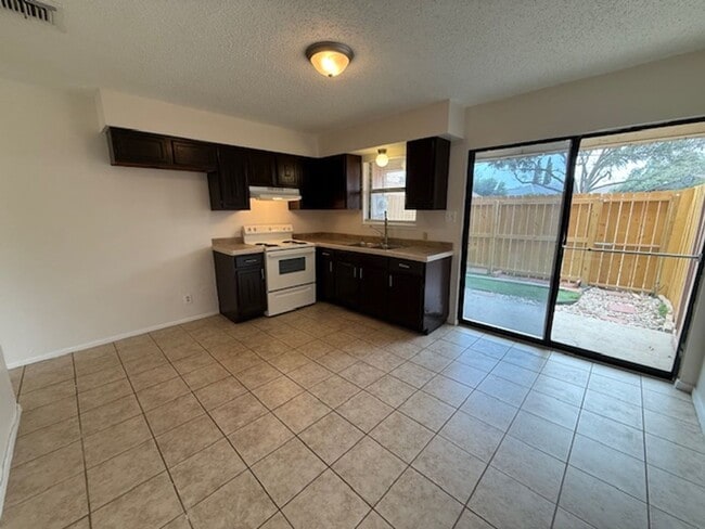 Photo - 110 Merlin Rd Unidad 110 Merlin