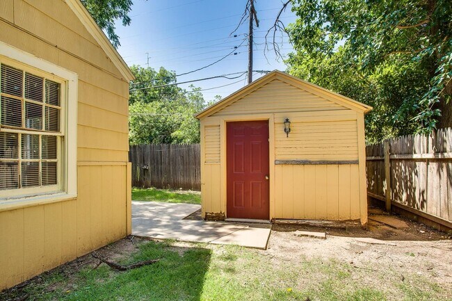 Photo - Pre Leasing for June 2026! 3/1 in Tech Terrace!