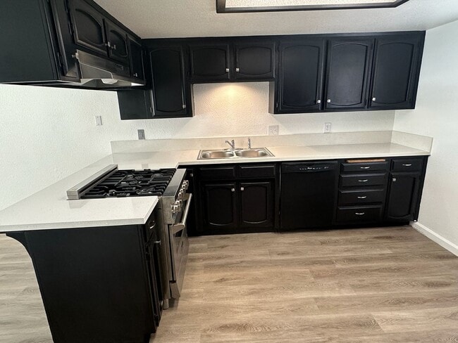 Photo - 1532 S Linwood St Unit 1532
