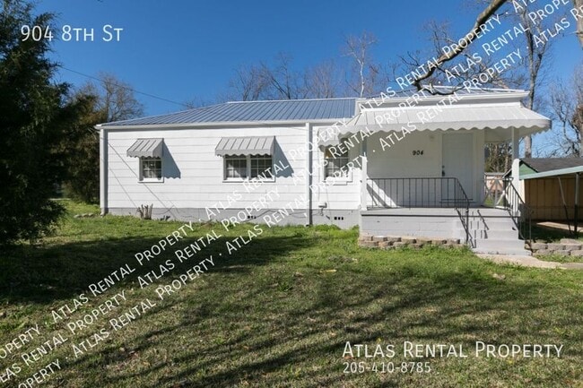 Building Photo - 904 8th St Rental