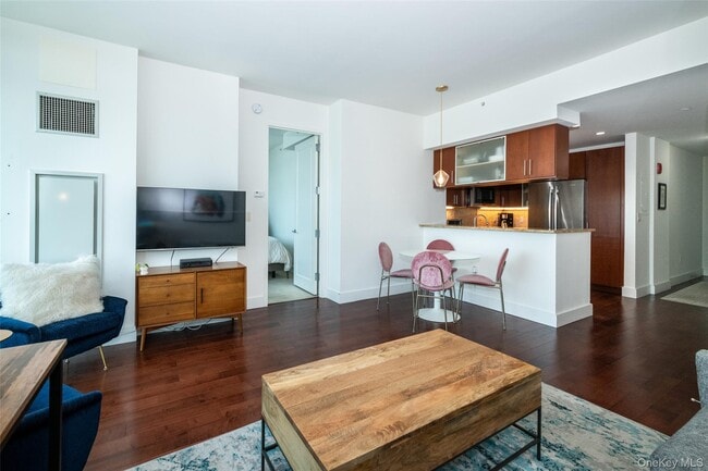 Photo - 175 Huguenot St Unit 2804