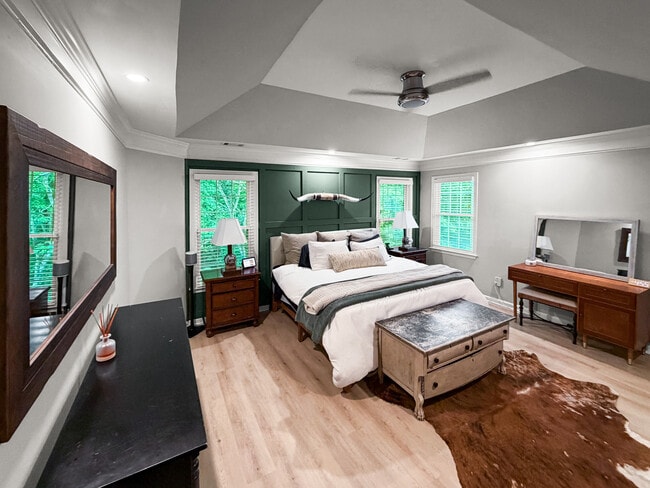 Photo - 1106 Glenrose Dr SE