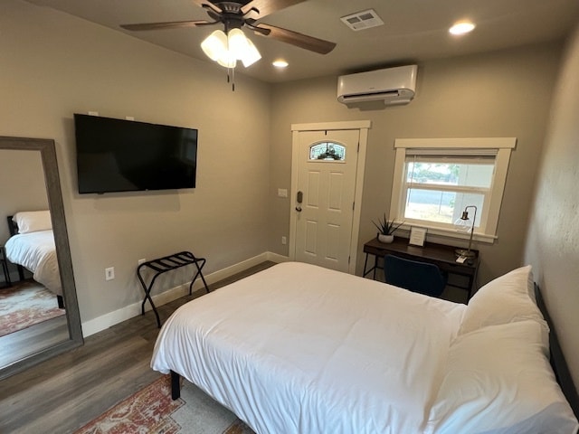 Photo - 439 N 1st St