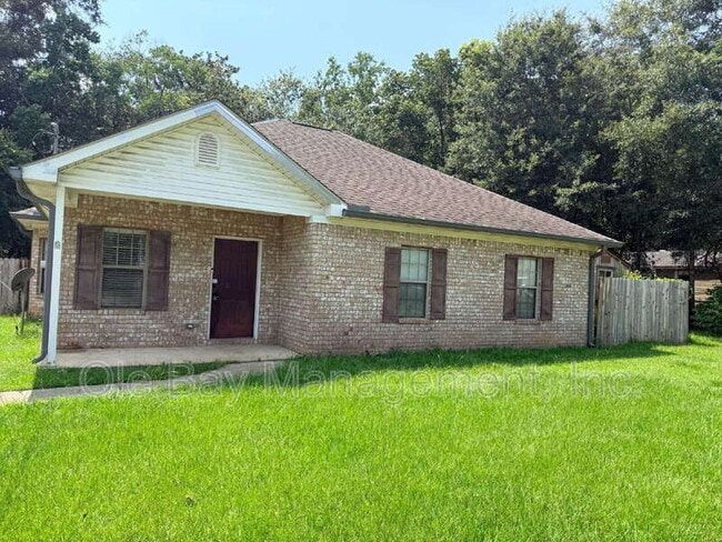 Building Photo - 3420 Fairfield Rd