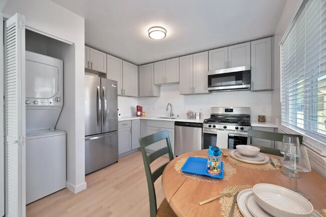 6431 Benning St Unit 6421
