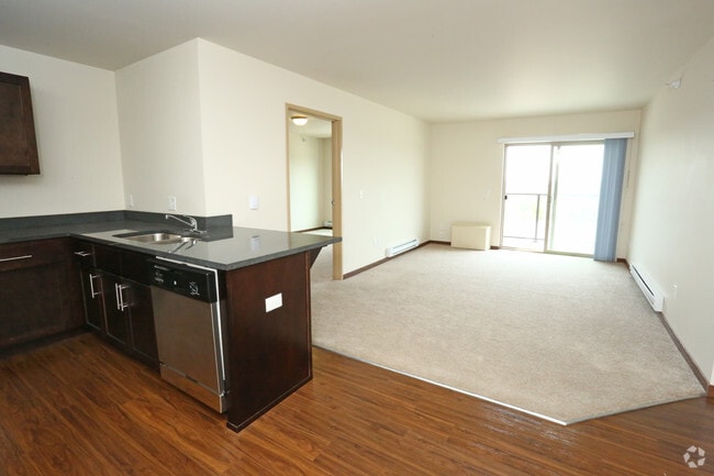 Photo - Madison Heights Apartments