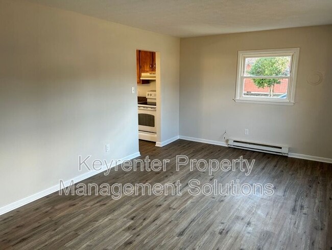 Photo - 26 Whiteoak Cir