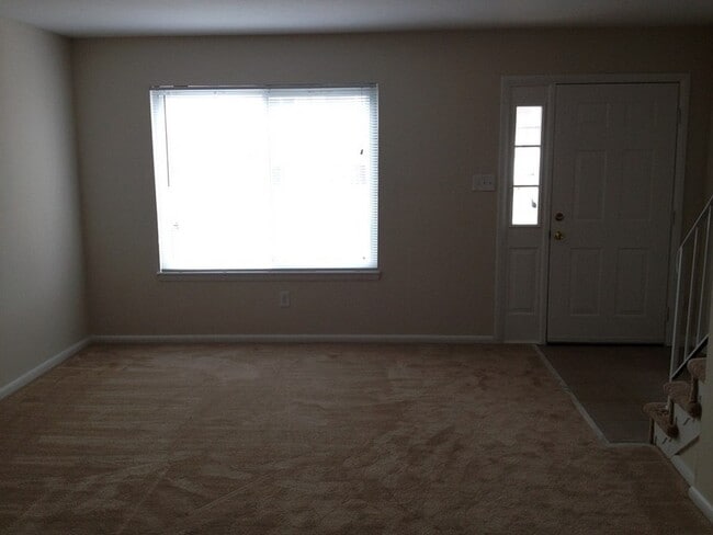 Photo - 3 Bedroom End Unit Townhome in Virginia Beach