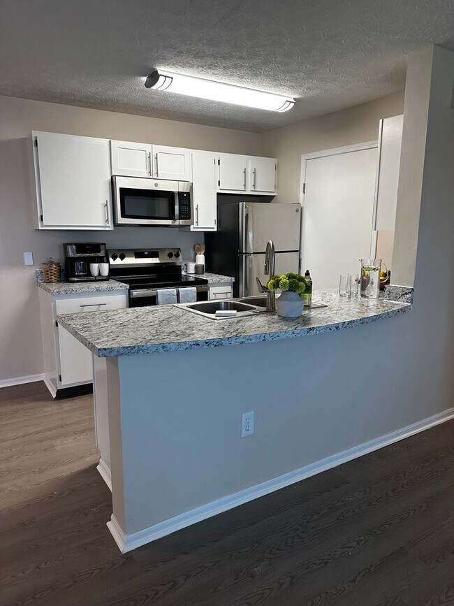 Photo - Life is Better at THE LINKS Apartments