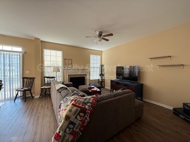 Photo - 1030 Turin Dr