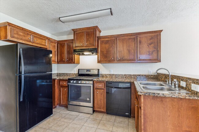 Photo - 8424 Cannon St