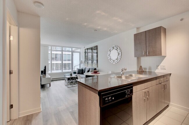 Photo - 610 Granville St Unit ID1345534P