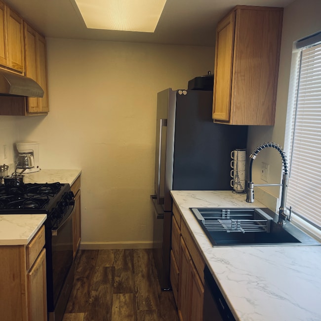 Photo - 1990 Benita Dr