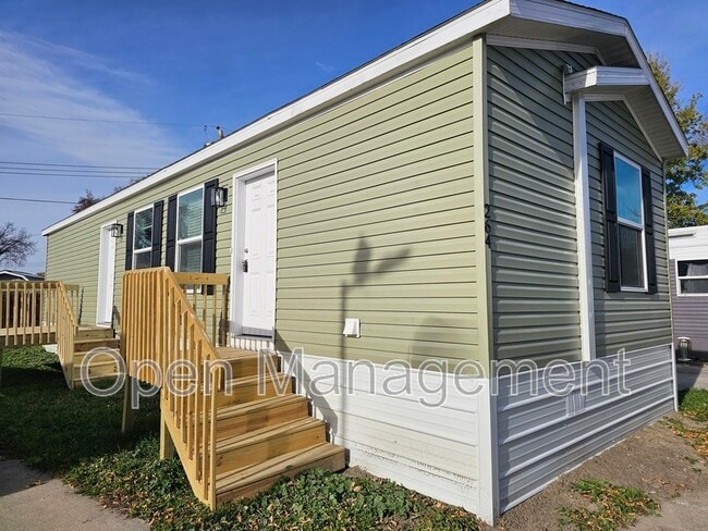 Photo - 700 S 12th St