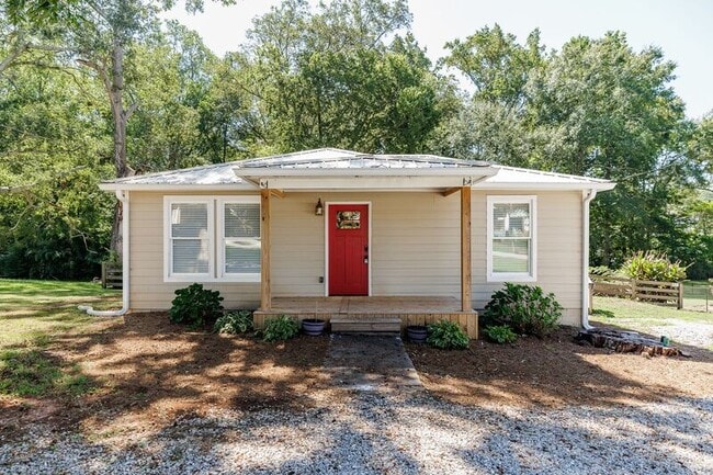 Building Photo - 269 Park Dr Rental
