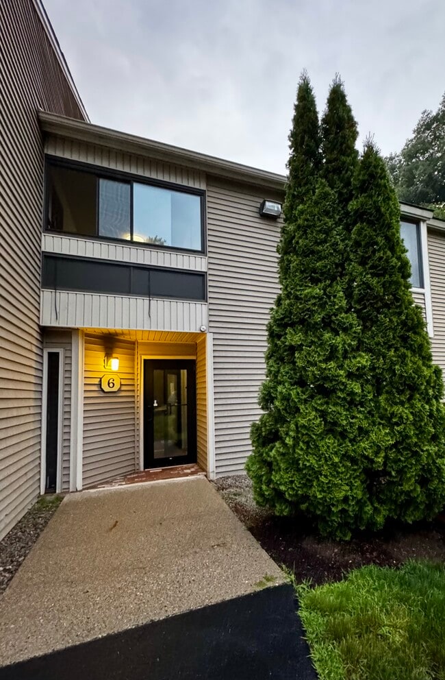 Photo - 6 Thayer Pond Dr Unit F