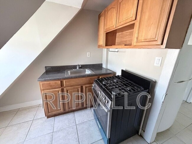 106 N 16th St