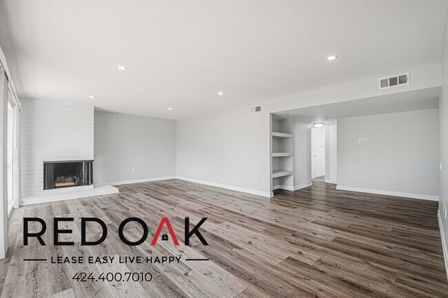 Photo - 15101 Magnolia Blvd Unit C4