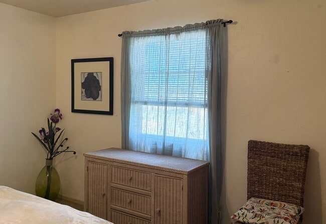 Photo - 23 Academy Dr Unit #2