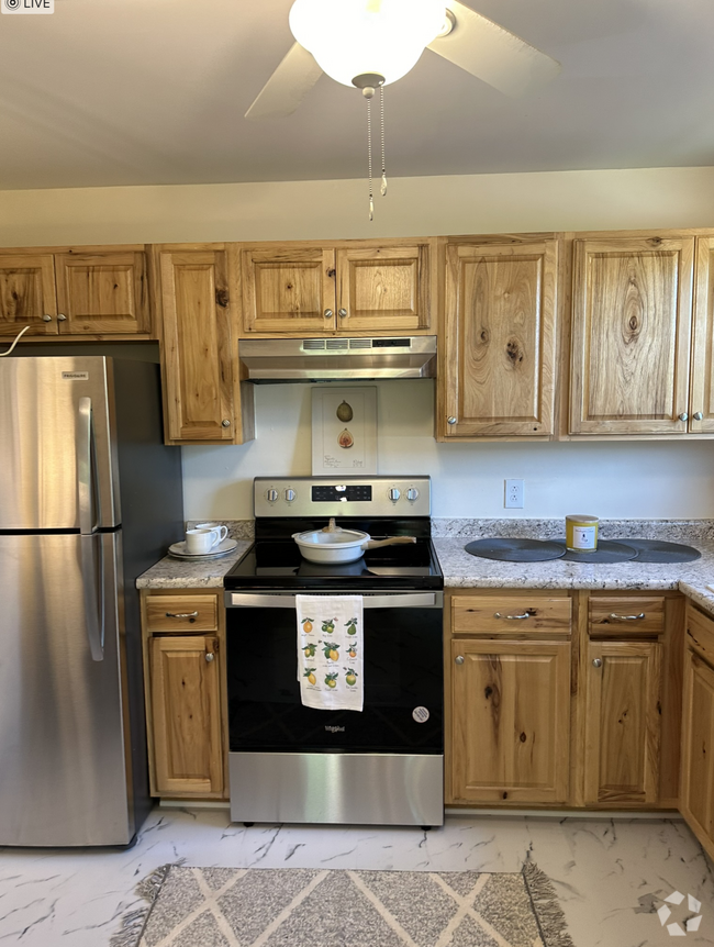 Kitchen - 91 Faith St Unit 89 Rental